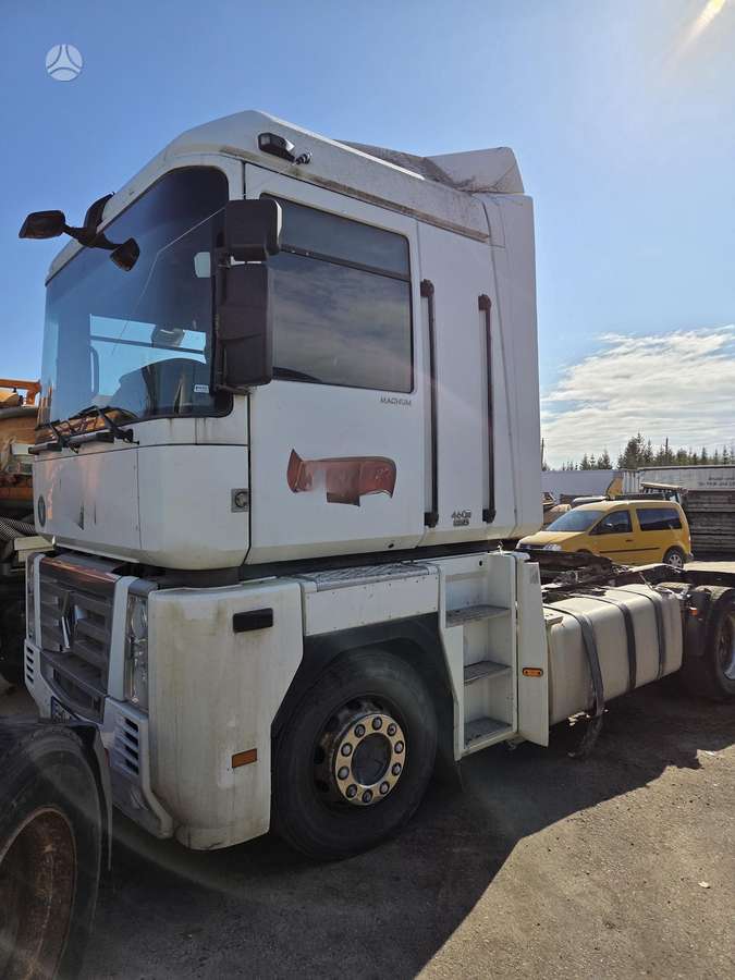 Renault Magnum 460DXi, vilkikai