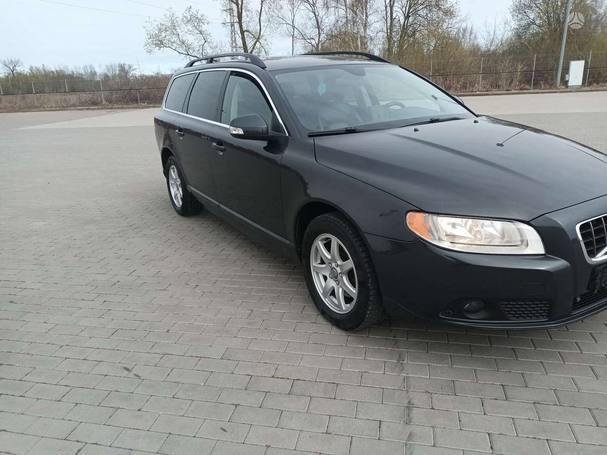 Volvo V70, 2.0 l., Универсал