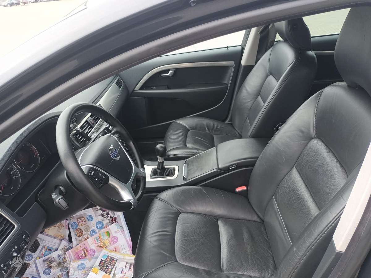 Volvo V70, 2.0 l., Универсал