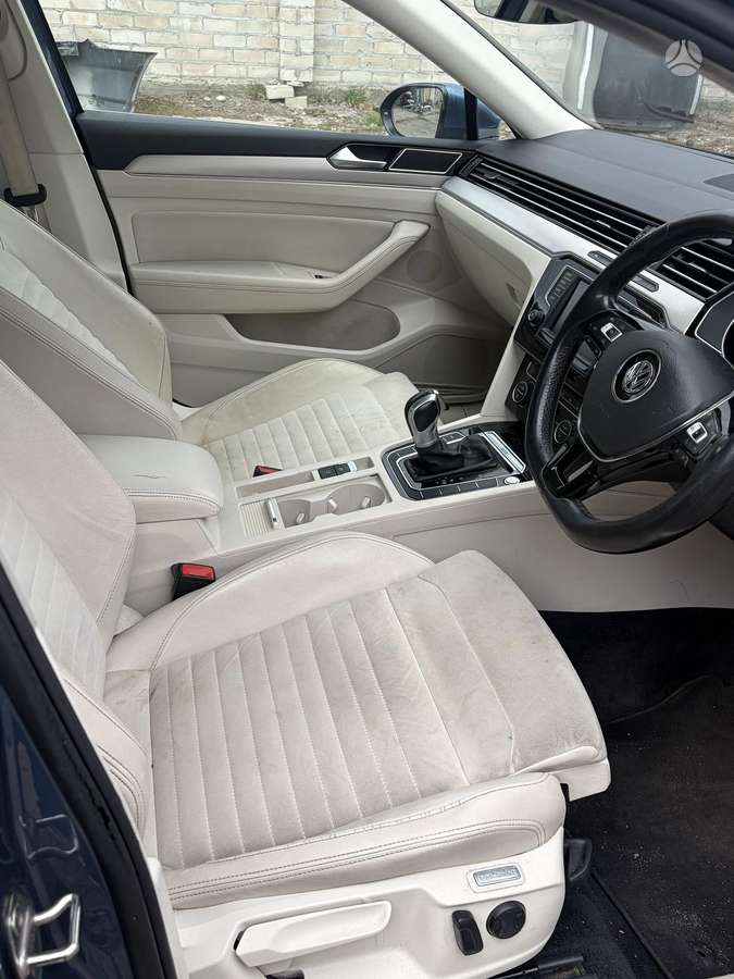 Volkswagen Passat dalimis