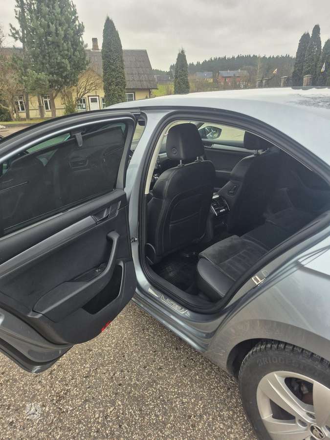 Skoda Superb, 2.0 l., Хэтчбек