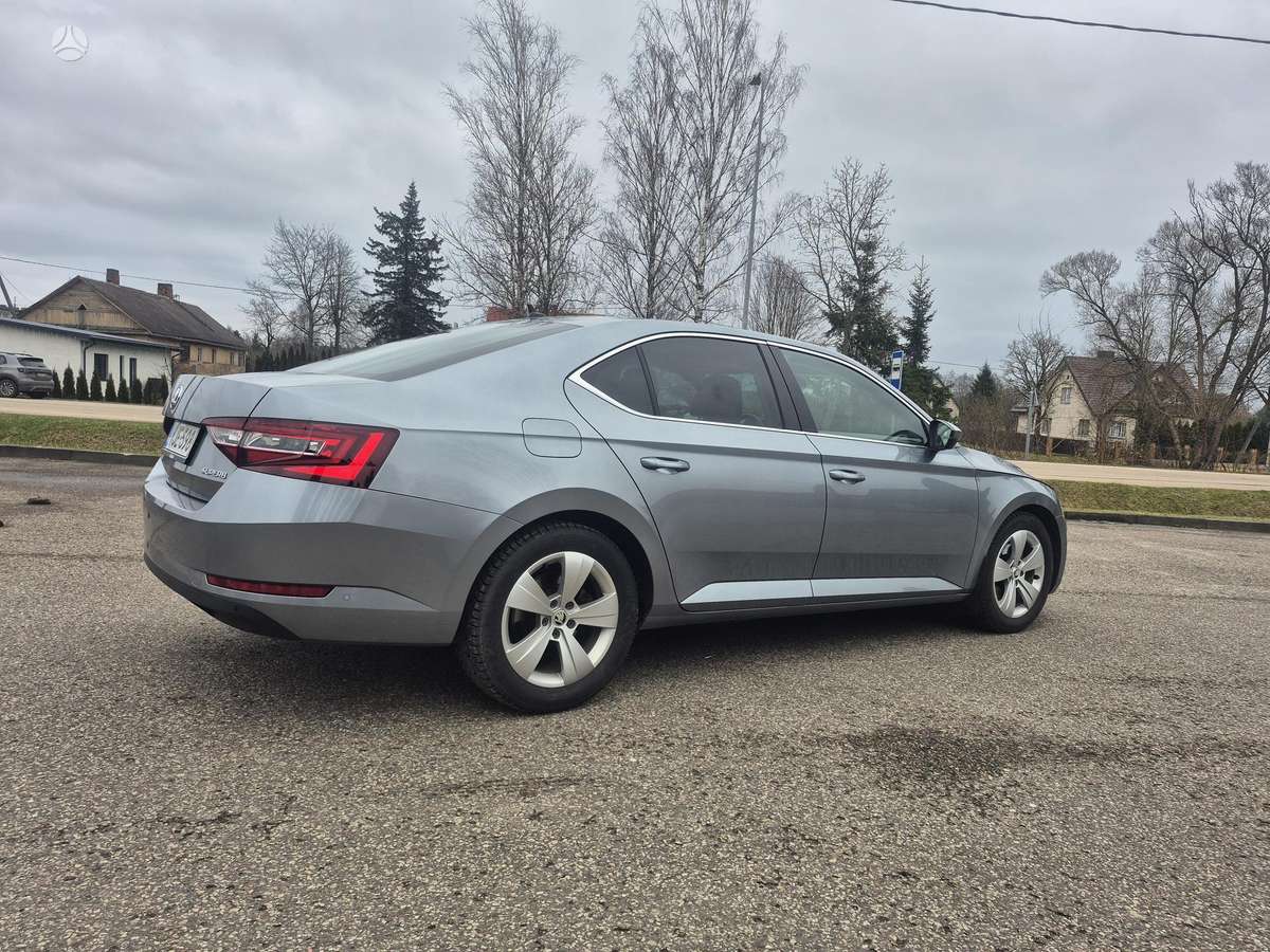 Skoda Superb, 2.0 l., hatchback