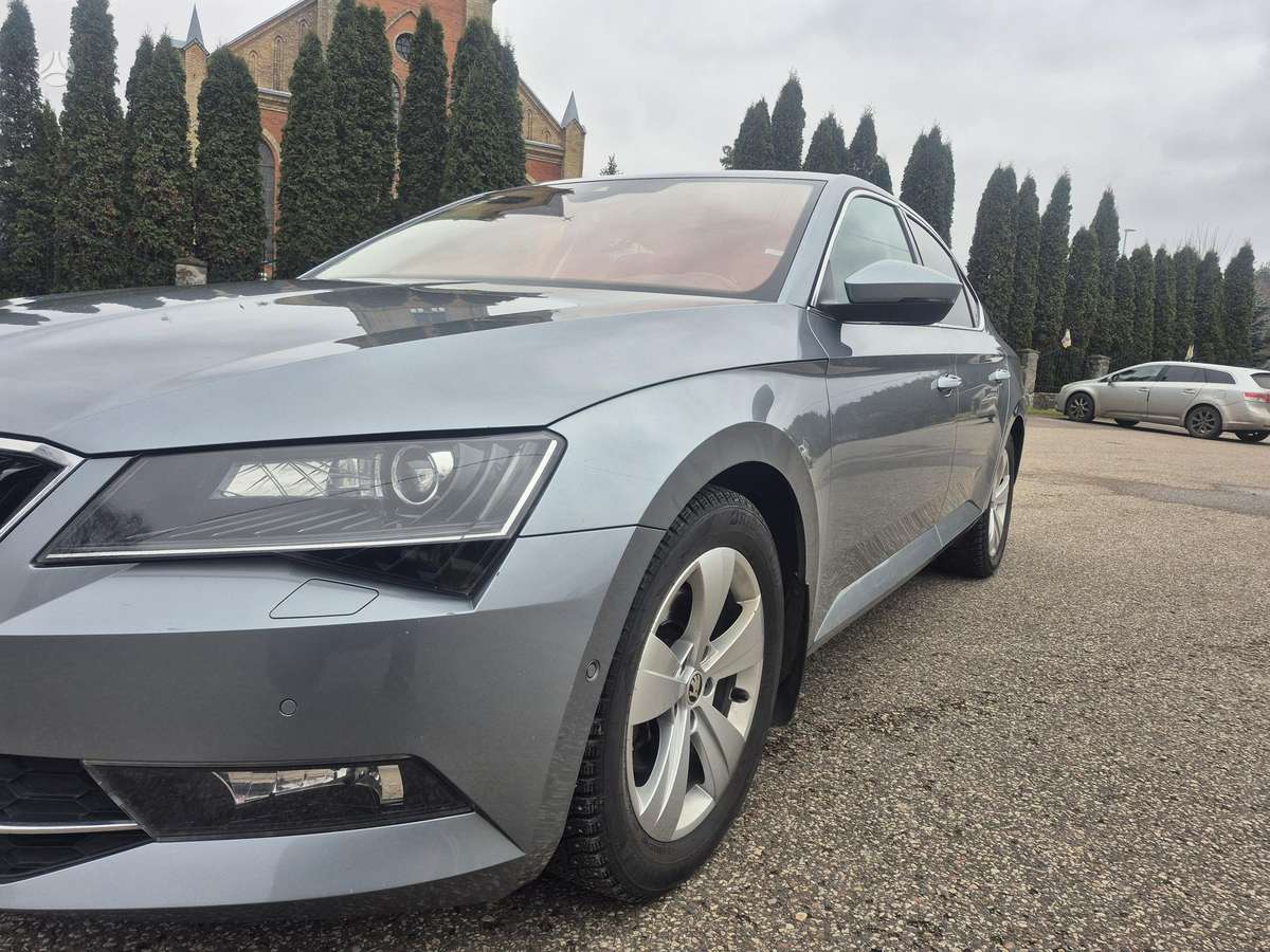 Skoda Superb, 2.0 l., hatchback
