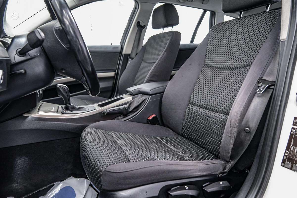 BMW 320, 2.0 l., universalas