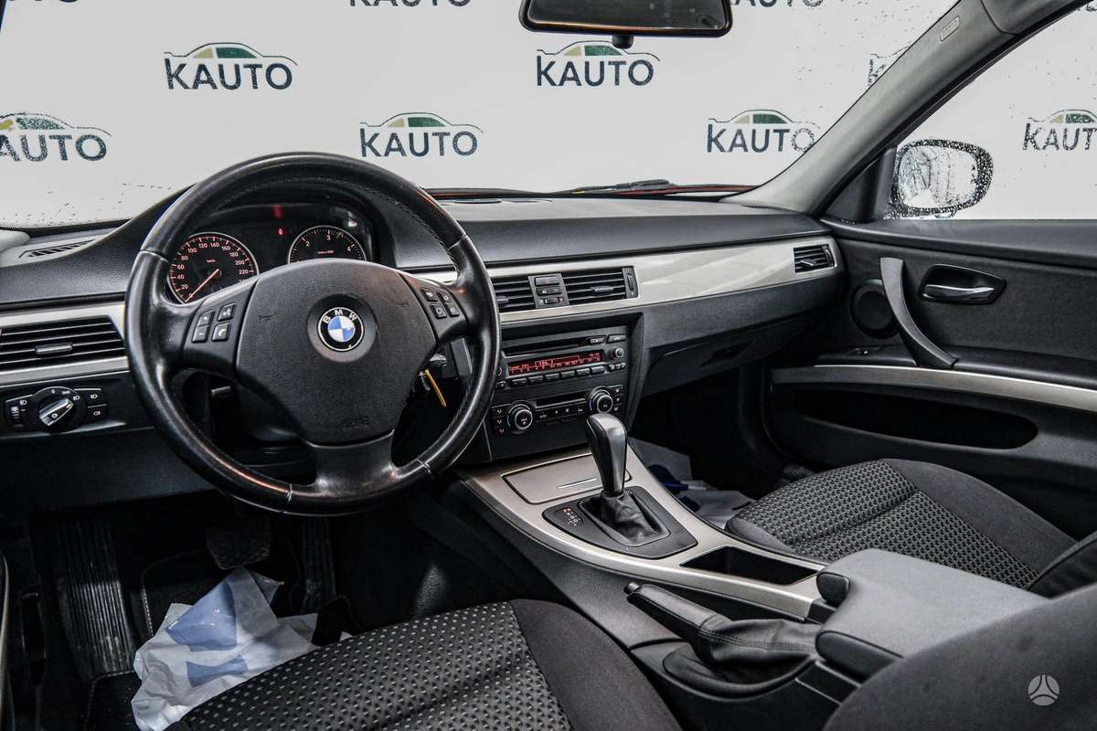 BMW 320, 2.0 l., universalas
