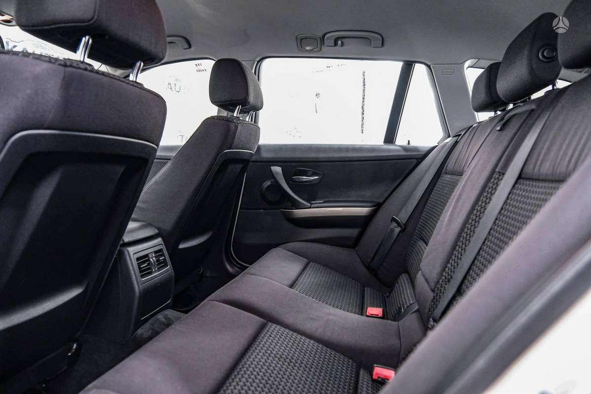 BMW 320, 2.0 l., wagon