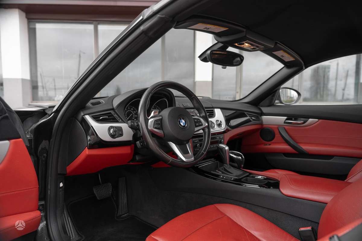 BMW Z4, 3.0 l., kabrioletas