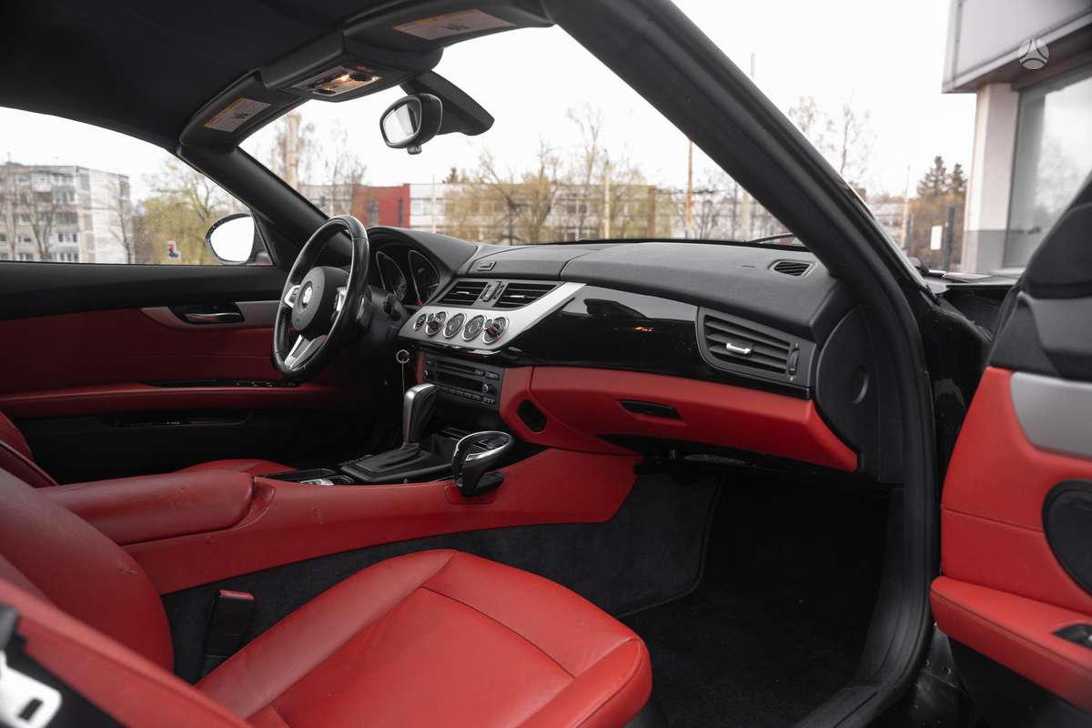 BMW Z4, 3.0 l., kabrioletas