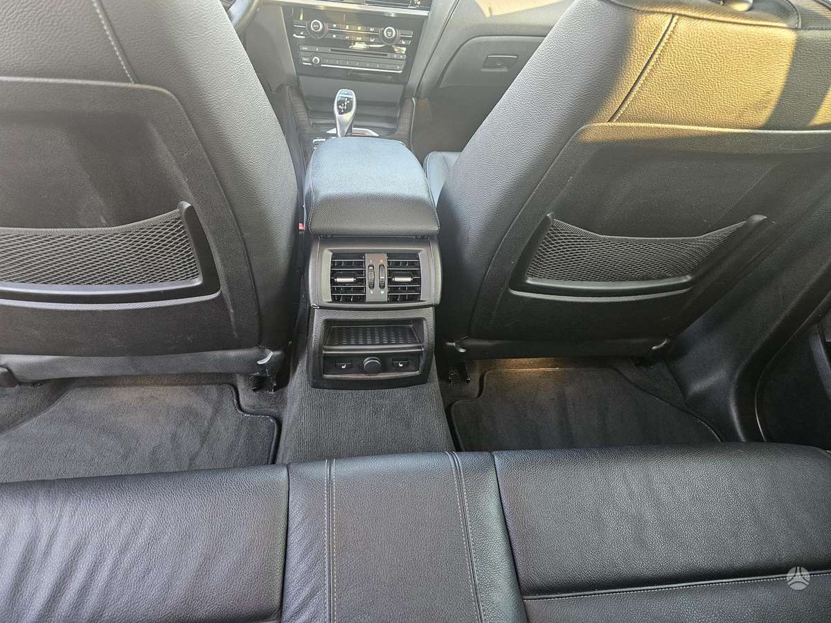 BMW X4, 2.0 l., off-road / crossover