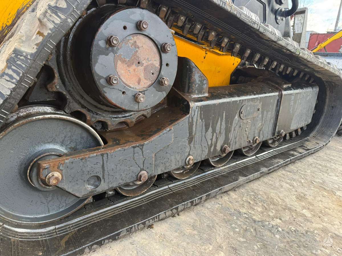 JCB 300T, mini iekrāvēji