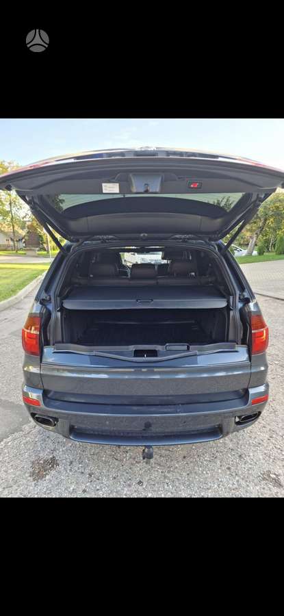 BMW X5, 3.0 l., off-road / crossover
