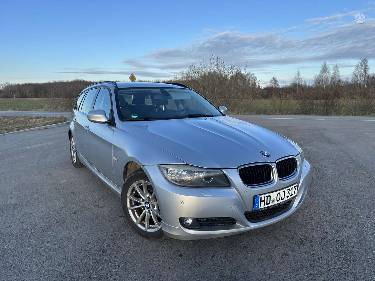 BMW 320, 2011