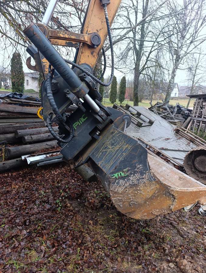 JCB 130, ekskavatoriai