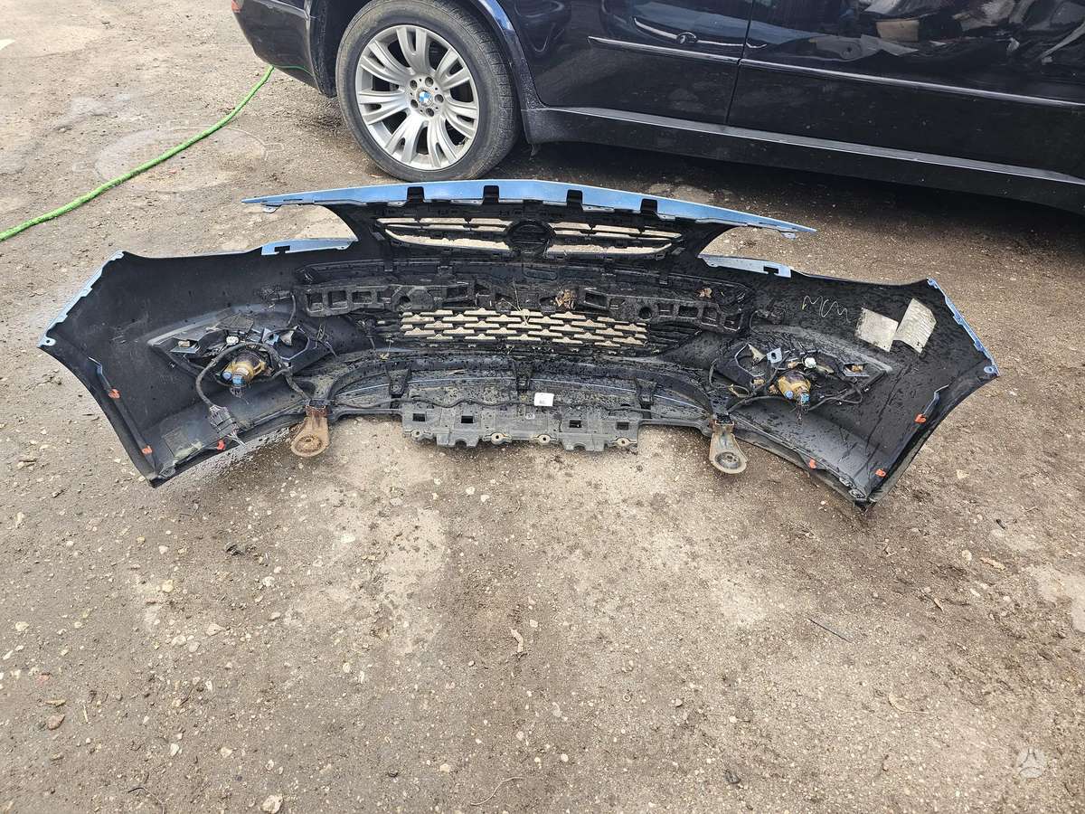Opel Astra bamperi, spārni