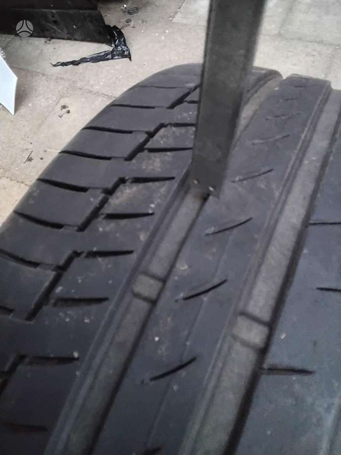 Continental, летние 245/40 R18