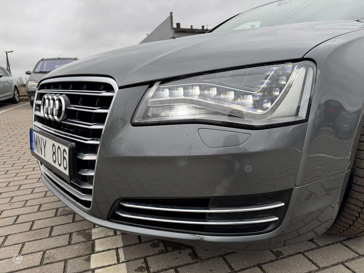 Audi A8 L, 3.0 l., Седан