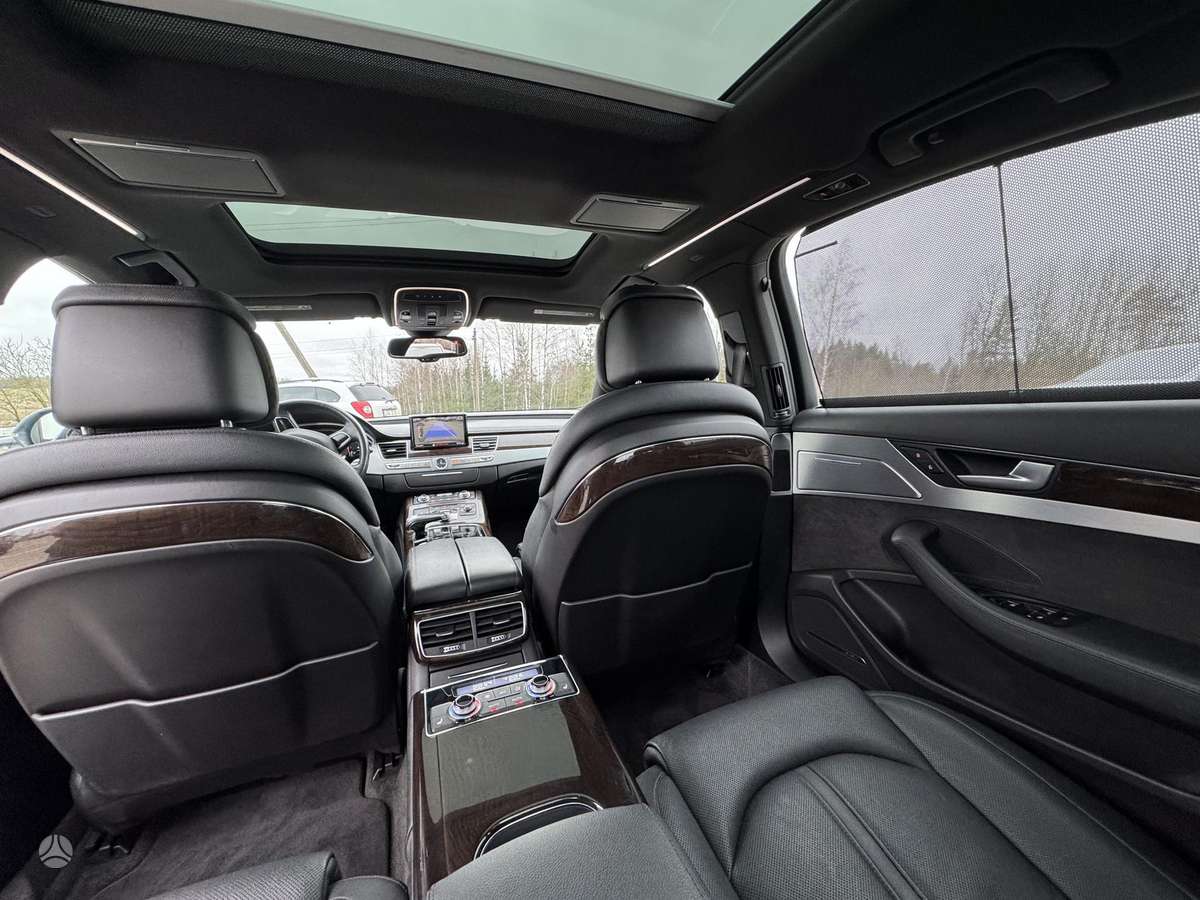 Audi A8 L, 3.0 l., Седан