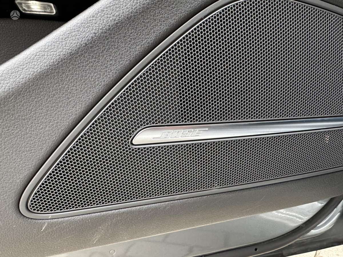 Audi A8 L, 3.0 l., Седан