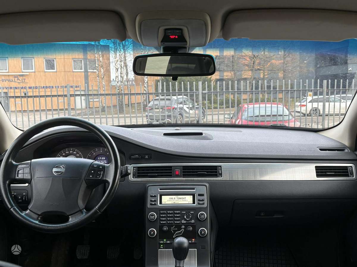 Volvo V70, 2.0 l., Универсал