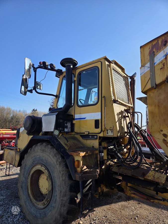 Moxy MT-30, savivarčiai (dumper'iai)