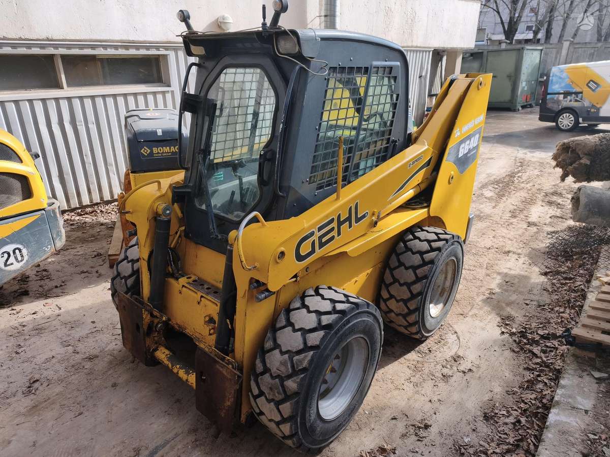 GEHL SL6640, mini loaders