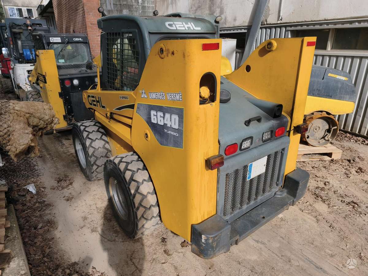 GEHL SL6640, mini loaders
