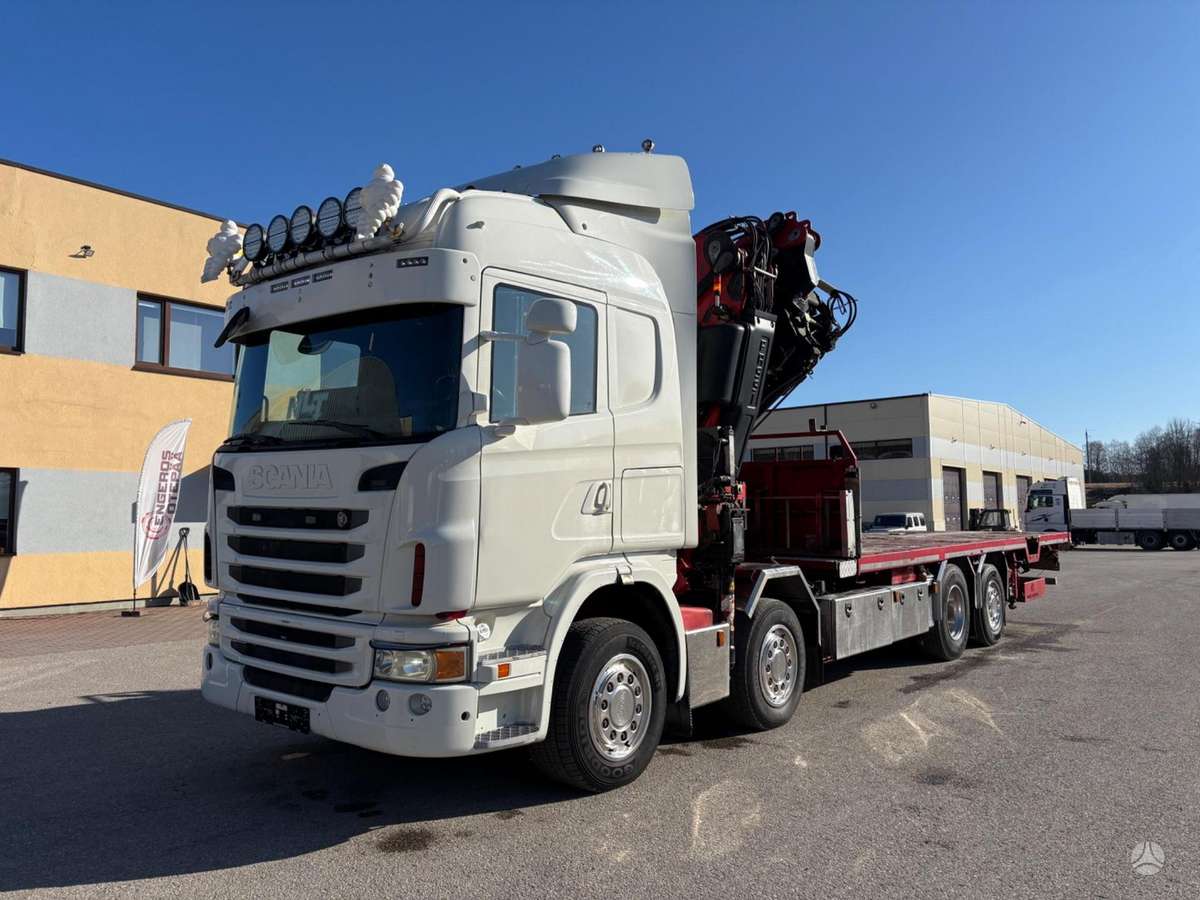 Scania G440, ar krānu