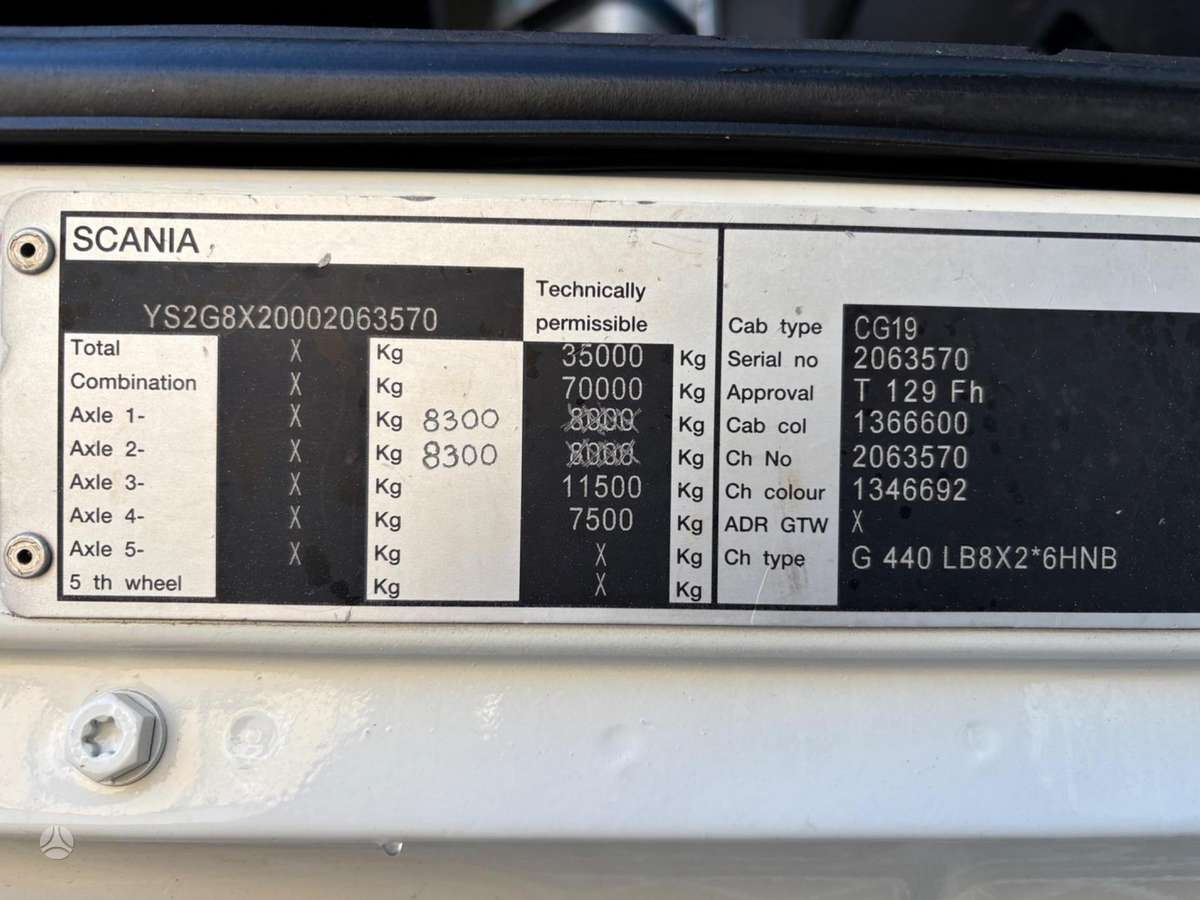 Scania G440, ar krānu