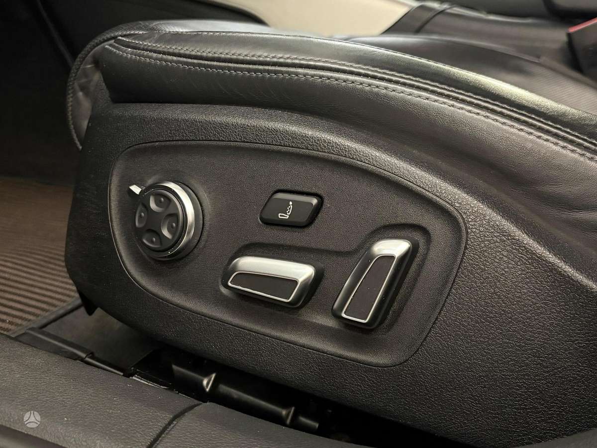 Audi A6 allroad, 3.0 l., Универсал