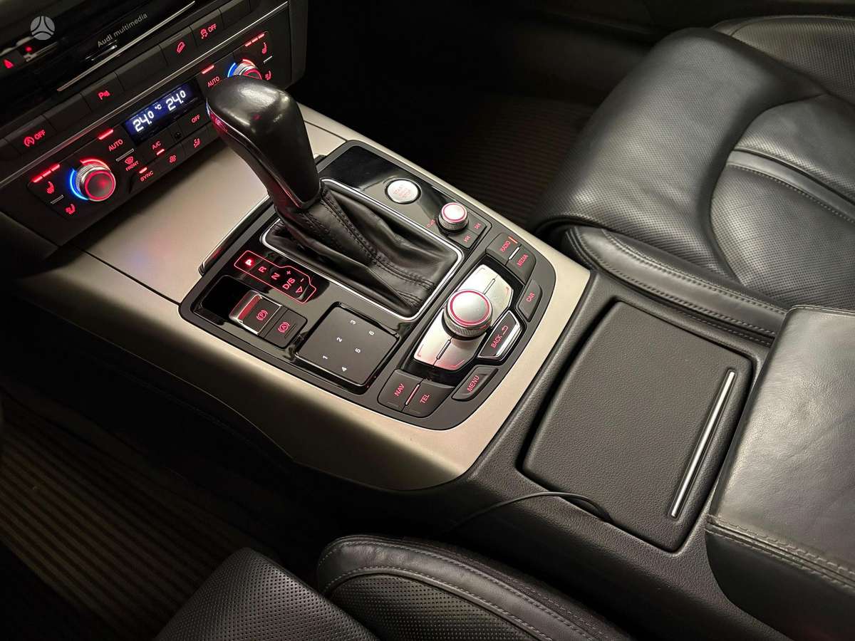 Audi A6 allroad, 3.0 l., Универсал