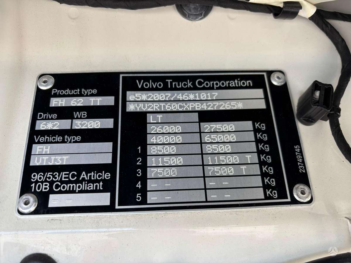 Volvo FH 540 6x2, single sleeper