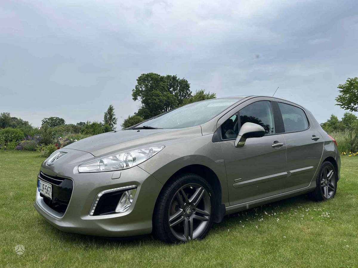 Peugeot 308 - 1