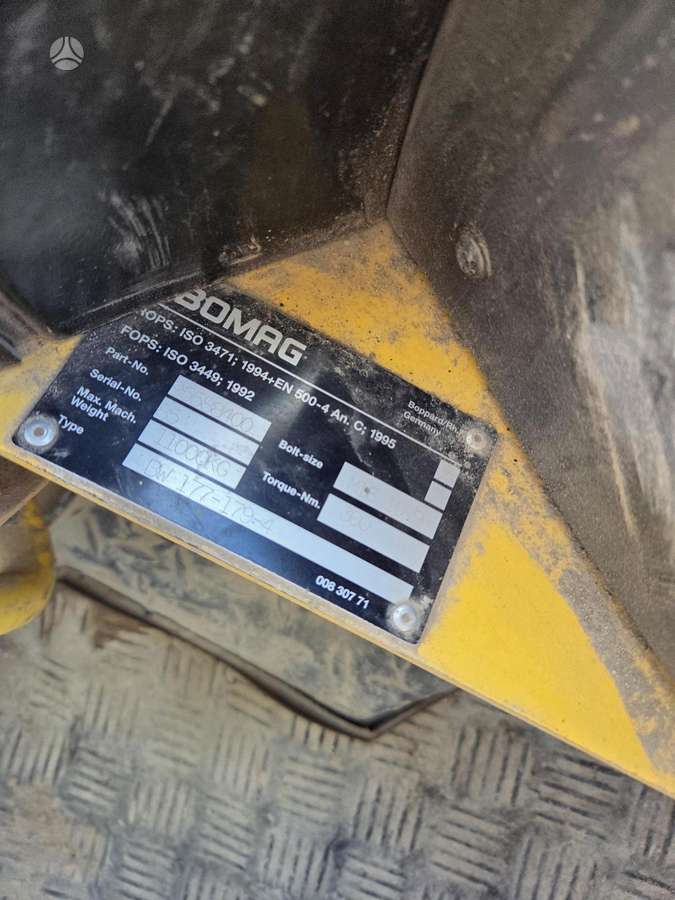 Bomag DW177D-4, vibrator / compactor