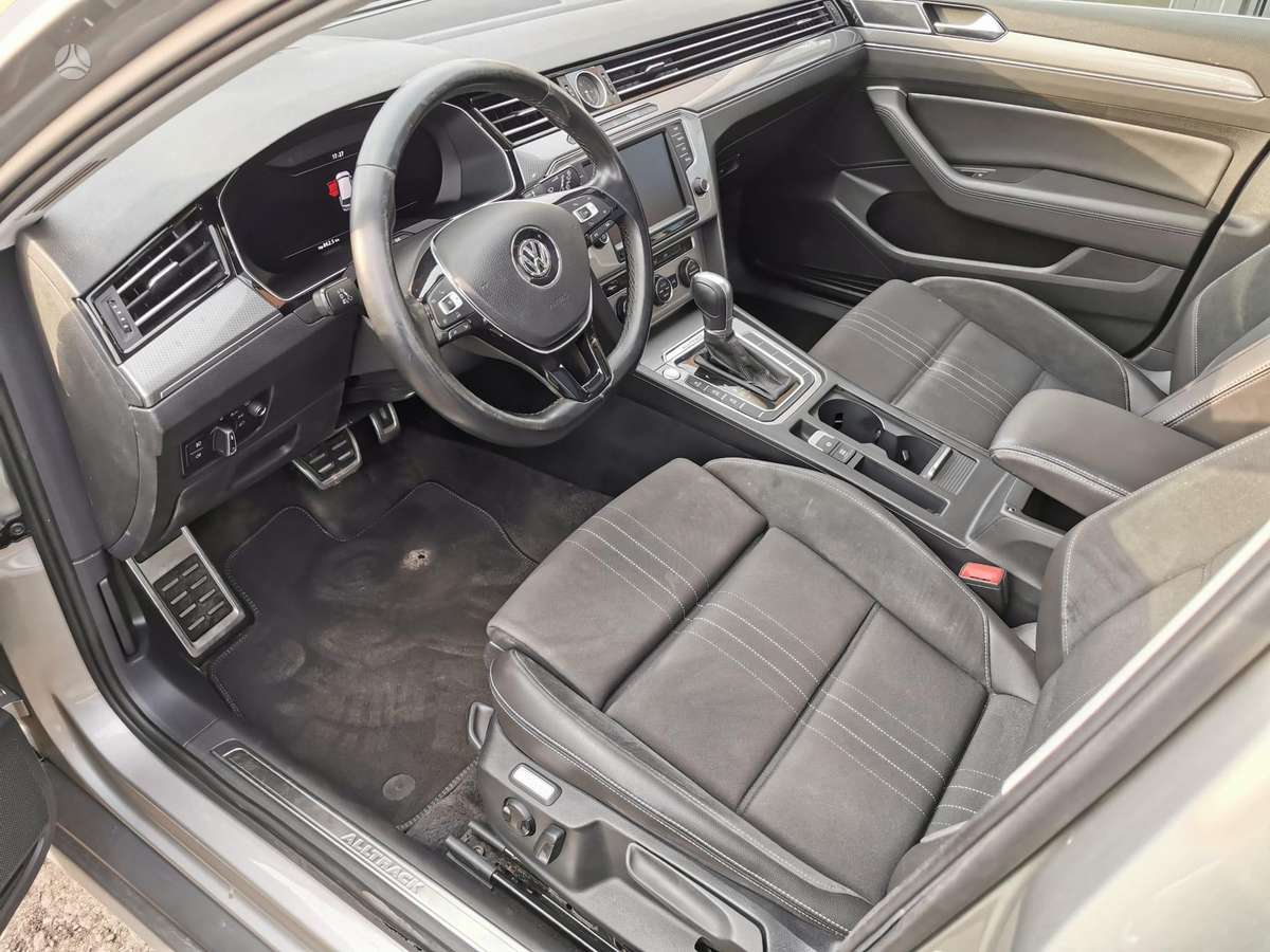 Volkswagen Passat Alltrack - 9