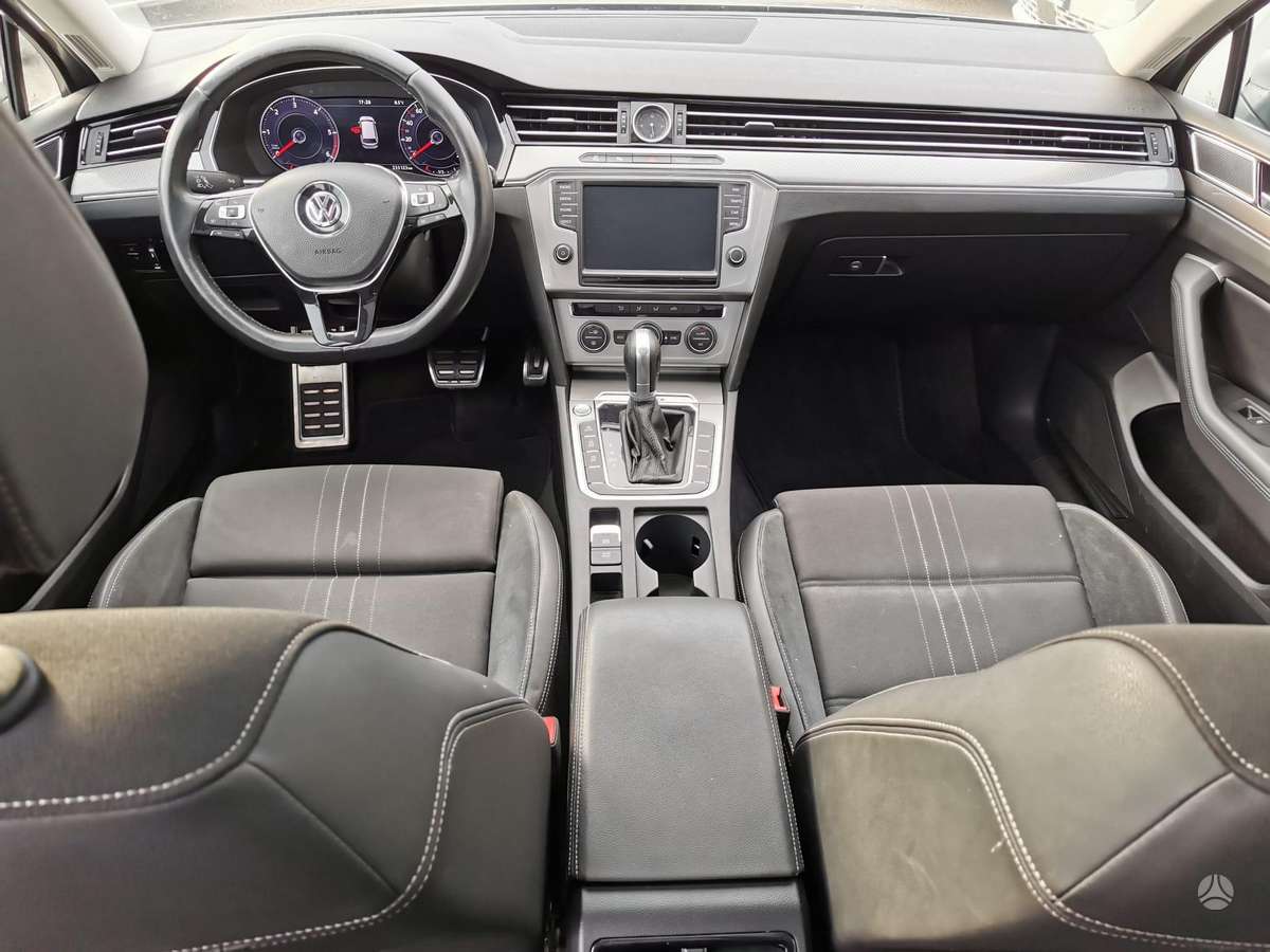 Volkswagen Passat Alltrack - 10
