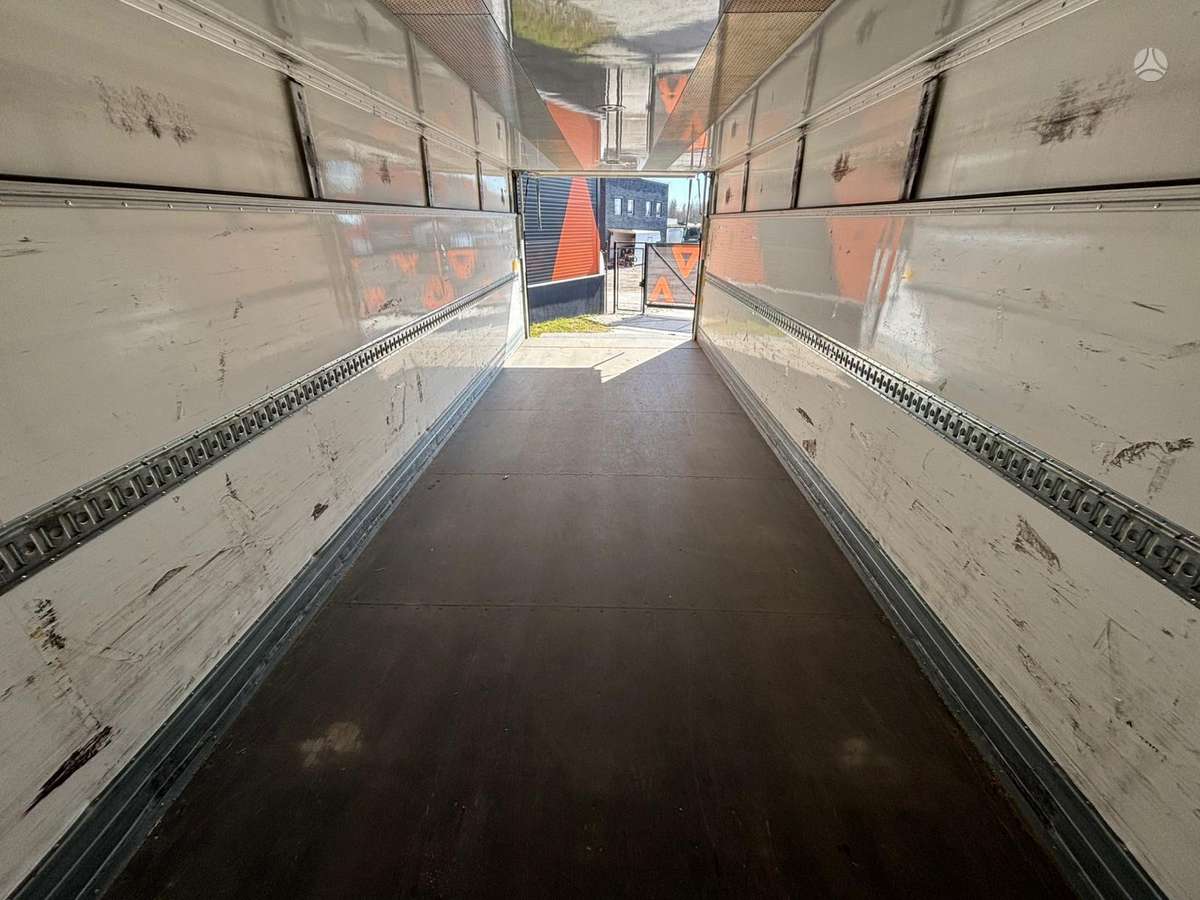 Volvo FL 210 4x2, box trucks / box vans