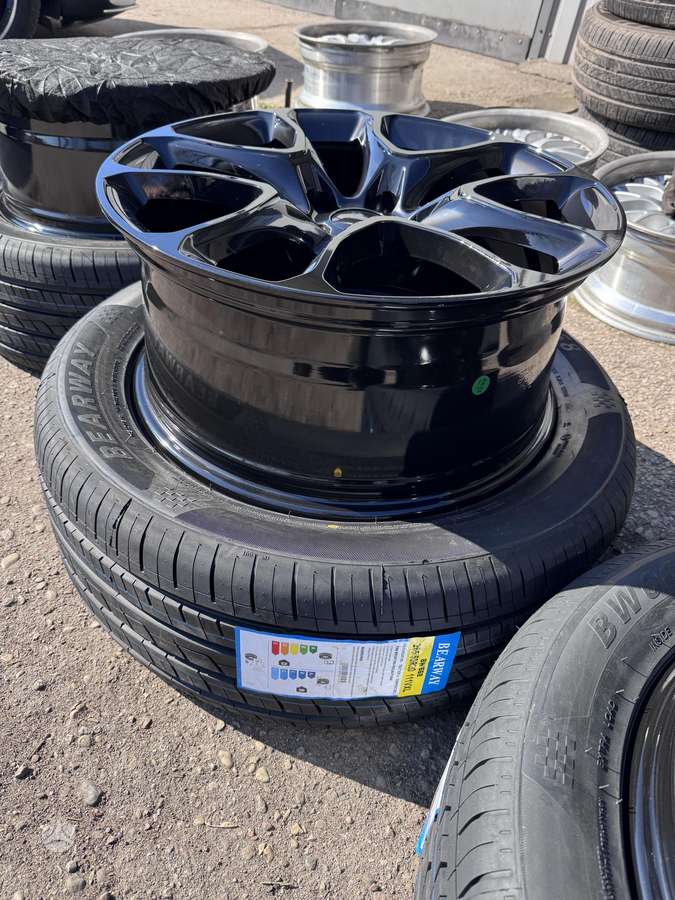 Jeep SRT8, vieglmetāla, R20