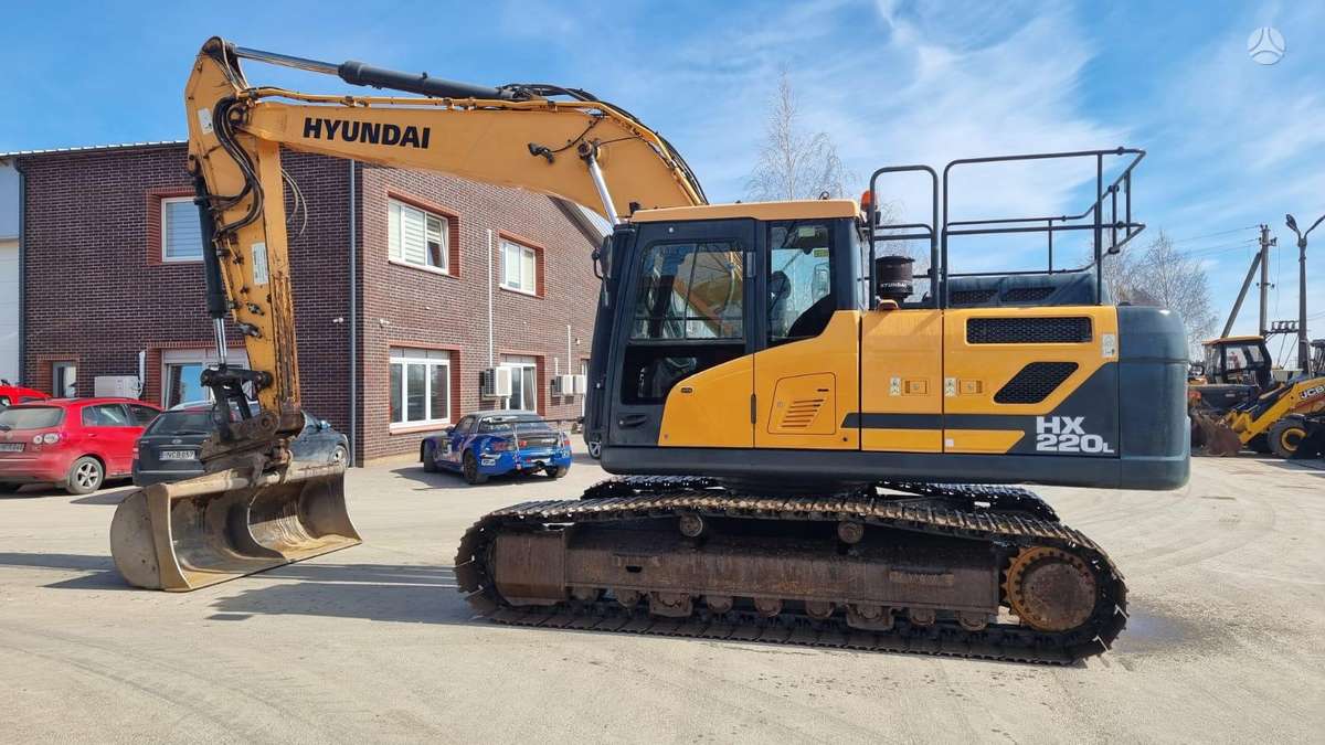 Hyundai HX220 L, экскаваторы