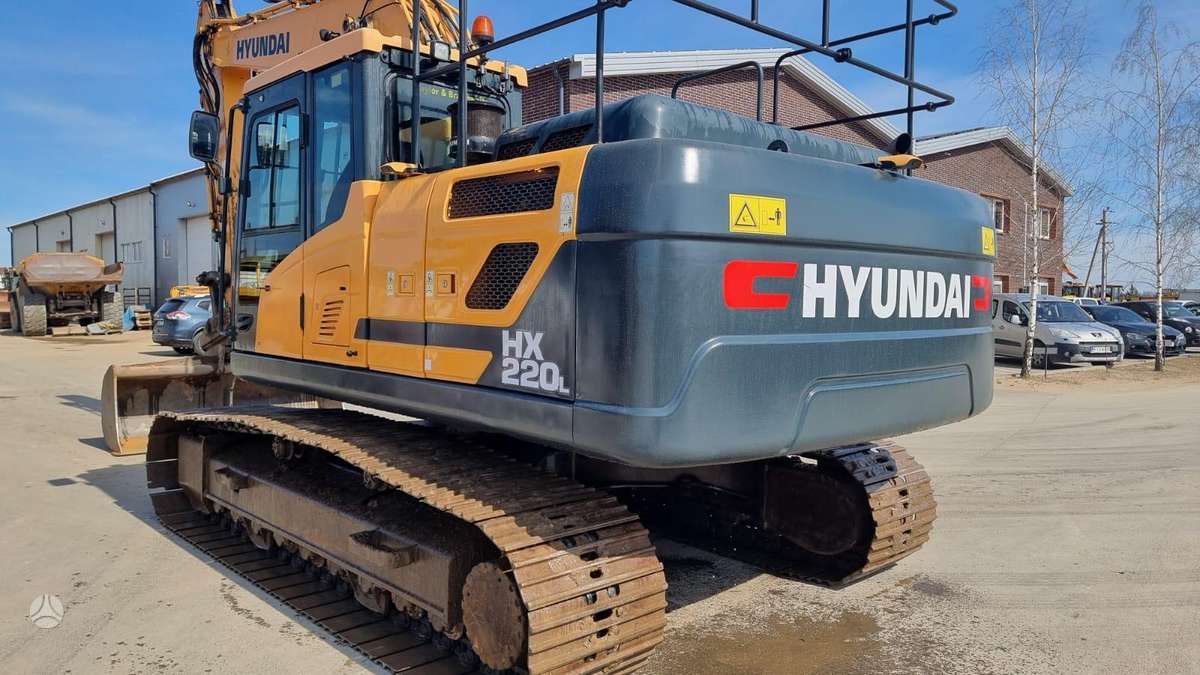 Hyundai HX220 L, экскаваторы