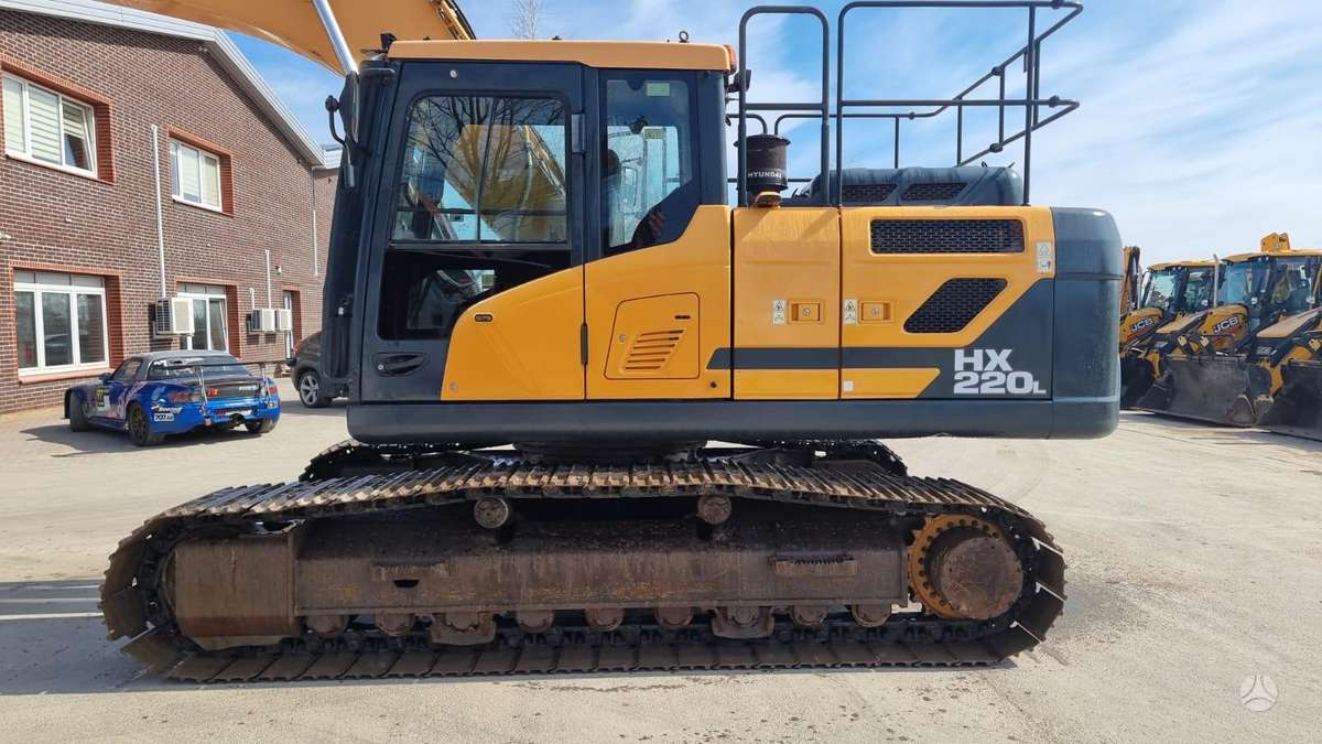 Hyundai HX220 L, экскаваторы