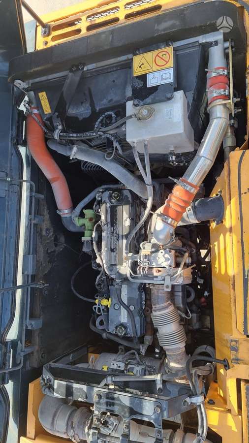 Hyundai HX220 L, экскаваторы