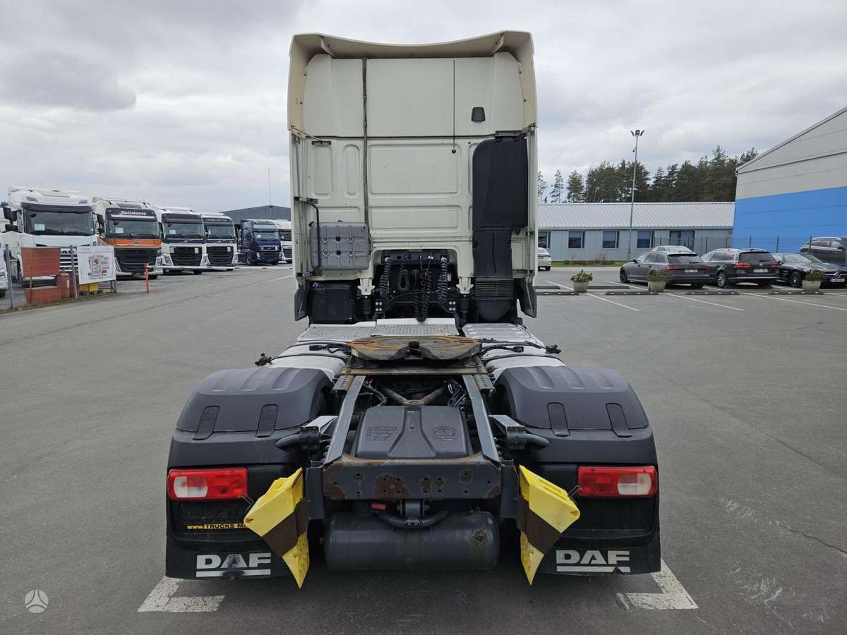 DAF XF 460 FT, double sleeper