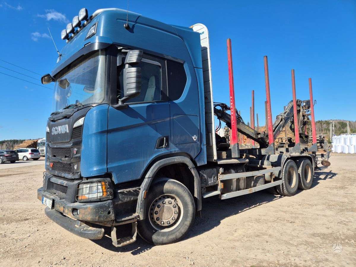 Scania R 520, timber trucks