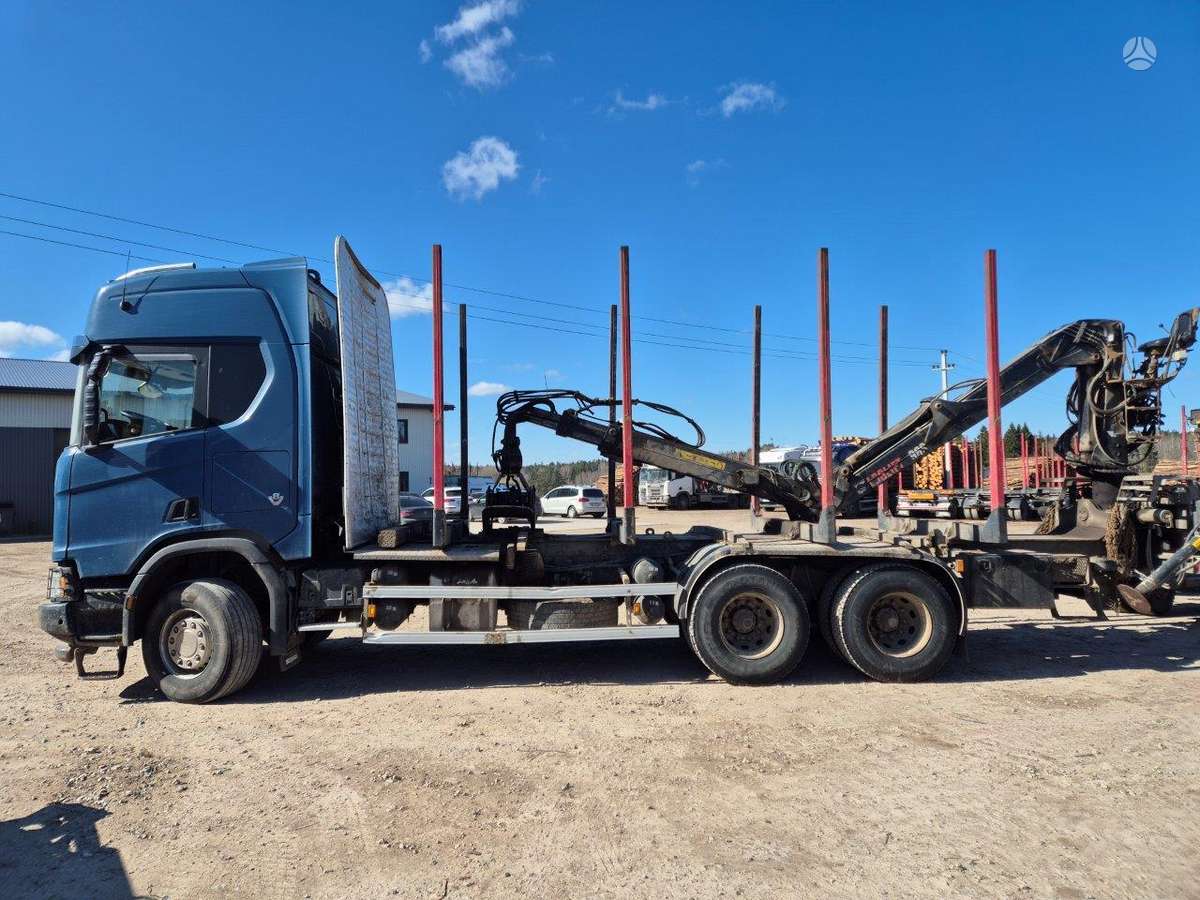 Scania R 520, timber trucks