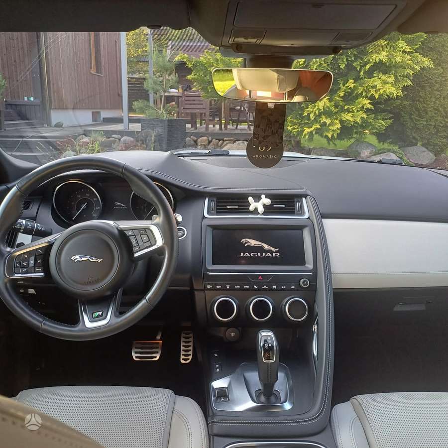 Jaguar E-Pace, 2.0 l., Внедорожник / Кроссовер