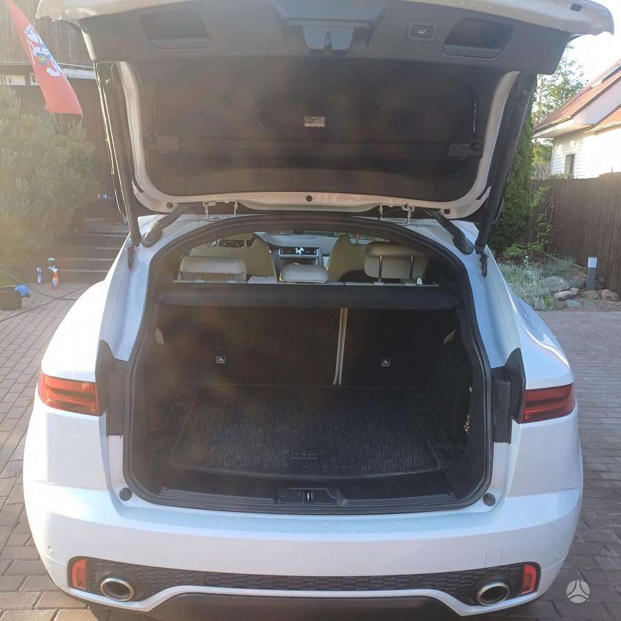 Jaguar E-Pace, 2.0 l., off-road / crossover