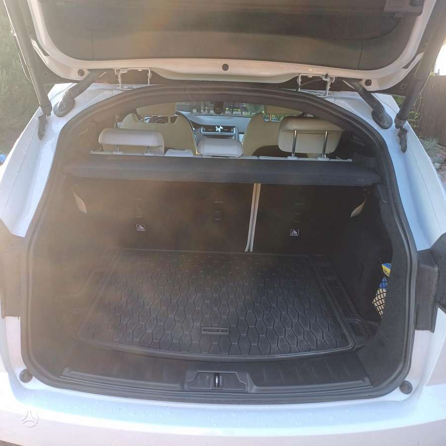 Jaguar E-Pace, 2.0 l., Внедорожник / Кроссовер