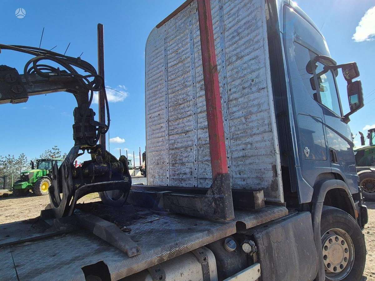 Scania R 520, timber trucks