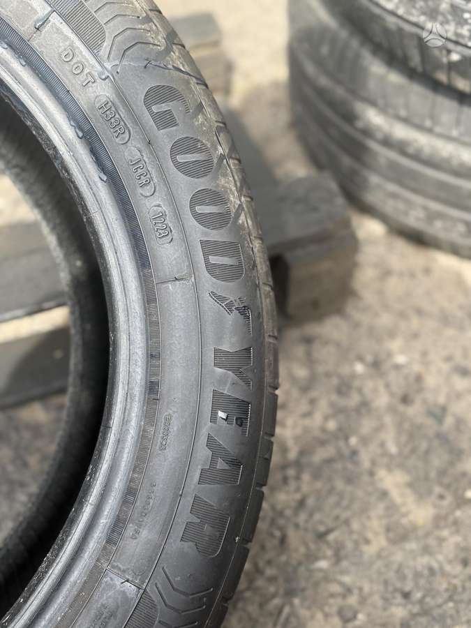 Goodyear EfficientGrip Performance 2023, summer 215/55 R17
