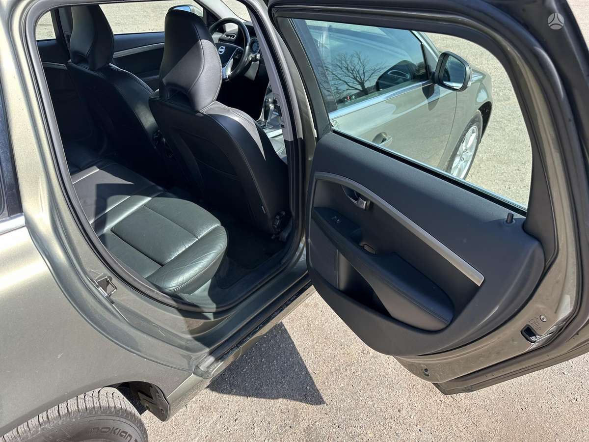 Volvo V70, 2.0 l., universalas